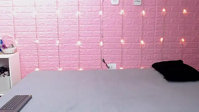 wet valery online show from March 2026 10:02:02 PM