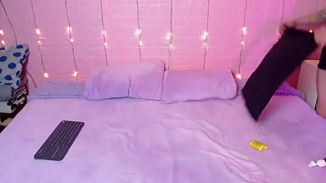 wet valery online show from February 2026 07:10:01 PM