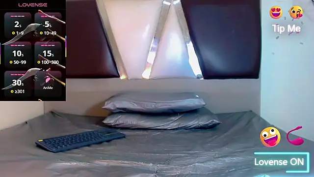 Snapshot of alexsandra_kiss chatting on December 2025 11:23:02 AM alexsandra kiss online show from December 2025 11:23:02 AM