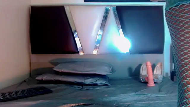 Snapshot of alexsandra_kiss chatting on November 2025 11:25:01 AM alexsandra kiss online show from November 2025 11:25:01 AM