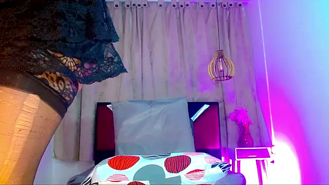 alexsandra kiss online show from June 2026 12:00:02 PM
