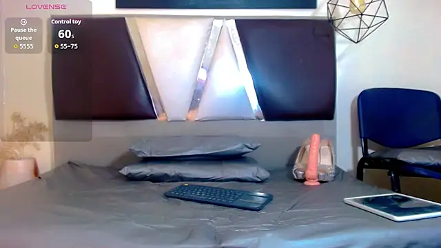 Snapshot of alexsandra_kiss chatting on November 2025 11:21:02 AM alexsandra kiss online show from November 2025 11:21:02 AM