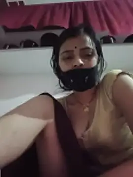 Snapshot of Daya_Chheda chatting on June 2026 12:32:02 AM Daya Chheda online show from June 2026 12:32:02 AM