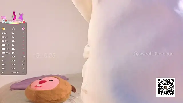 Snapshot of sweetlittlevenus chatting on October 2025 07:22:01 PM sweetlittlevenus online show from October 2025 07:22:01 PM