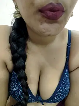 priya 00143 online show from November 2025 04:56:02 PM