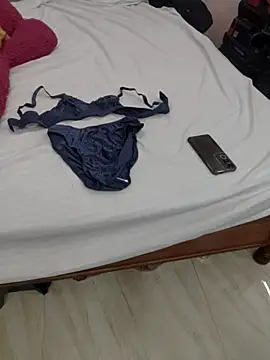 priya 00143 online show from July 2026 05:32:02 PM