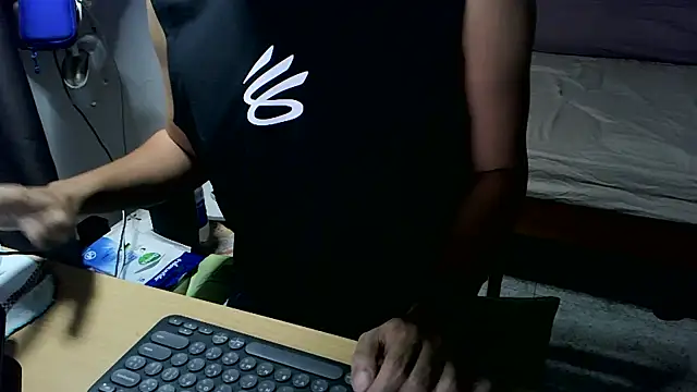 Snapshot of mak_mark92 chatting on October 2025 07:26:01 PM mak mark92 online show from October 2025 07:26:01 PM