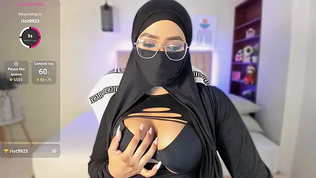 Sasha Anaan online show from October 2025 08:16:02 AM