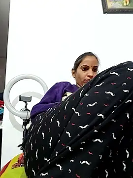 Hotty-Nidhi online show from January 2026 03:38:01 PM