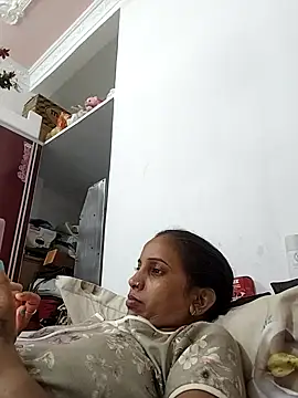 Hotty-Nidhi online show from October 2025 06:27:01 PM