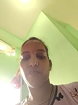 Hotty-Nidhi online show from December 2025 06:26:02 AM