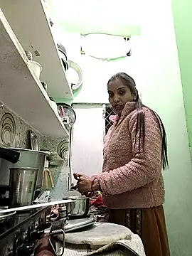 Hotty-Nidhi online show from January 2026 02:46:01 PM