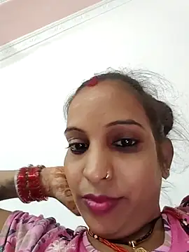 Hotty-Nidhi online show from October 2025 03:46:01 PM