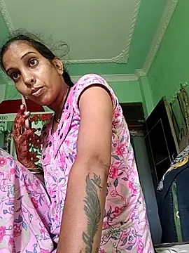 Hotty-Nidhi online show from October 2025 02:45:01 AM