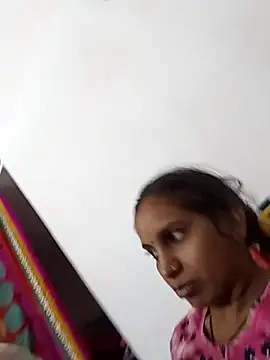 Hotty-Nidhi online show from November 2025 03:27:01 AM