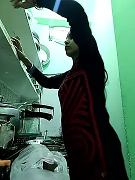 Hotty-Nidhi online show from January 2026 03:30:01 PM