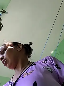 Hotty-Nidhi online show from November 2025 04:50:02 AM