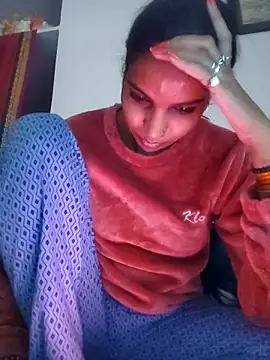 Hotty-Nidhi online show from November 2025 04:45:01 AM