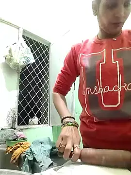 Hotty-Nidhi online show from December 2025 03:21:02 PM