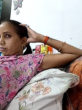 Hotty-Nidhi online show from May 2026 06:25:01 PM