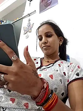 Hotty-Nidhi online show from June 2026 03:48:02 AM