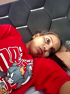 Hotty-Nidhi online show from May 2026 02:52:01 AM