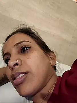 Hotty-Nidhi online show from May 2026 06:19:01 PM