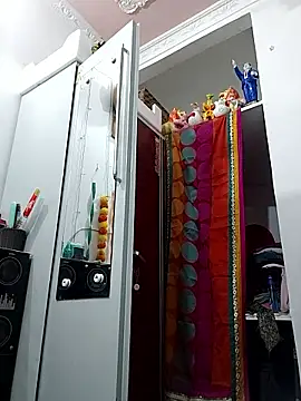 Hotty-Nidhi online show from February 2026 03:25:02 PM