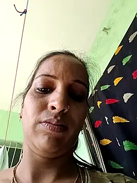 Hotty-Nidhi online show from April 2026 05:22:02 AM