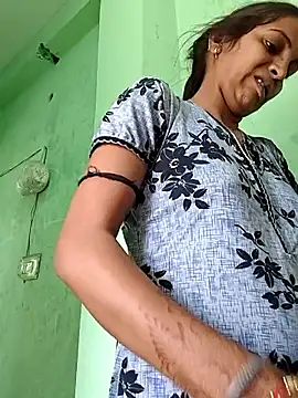 Hotty-Nidhi online show from March 2026 03:12:02 AM
