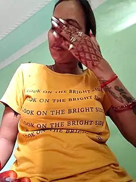 Hotty-Nidhi online show from February 2026 03:08:01 AM