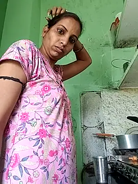 Hotty-Nidhi online show from March 2026 03:42:01 AM