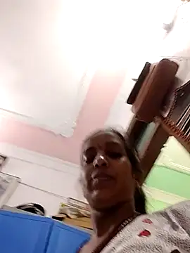Hotty-Nidhi online show from March 2026 04:00:01 AM