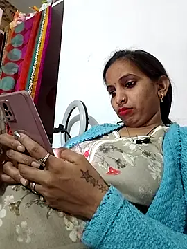 Hotty-Nidhi online show from February 2026 03:32:01 PM