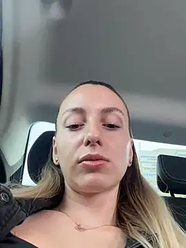 AlexisWhit online show from October 2025 07:32:02 AM