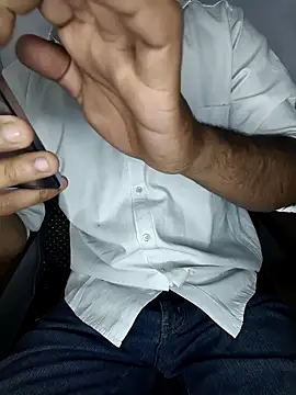 HARSHHU01 online show from February 2026 05:24:02 PM