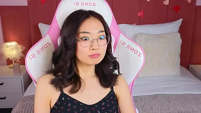 JaliaBennet online show from March 2025 01:18:02 PM