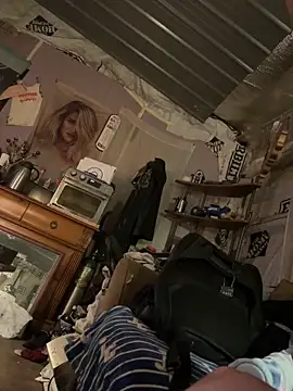 alickandstick online show from April 2026 07:15:02 PM