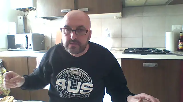 maxxxio12 online show from March 2026 12:22:02 PM