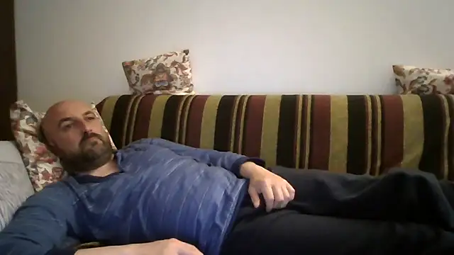 maxxxio12 online show from April 2026 06:58:01 PM