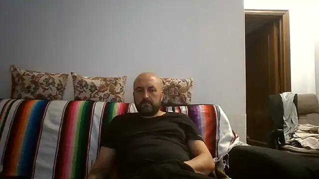 Snapshot of maxxxio12 chatting on July 2026 08:27:01 PM maxxxio12 online show from July 2026 08:27:01 PM