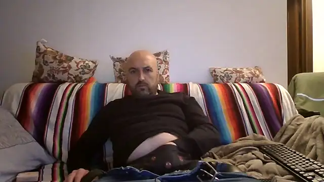 maxxxio12 online show from March 2026 09:05:02 PM