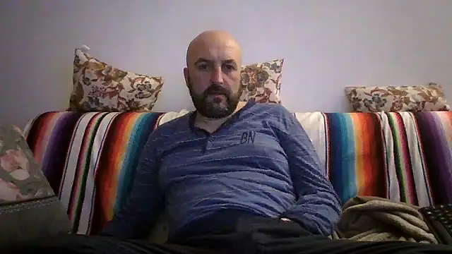 maxxxio12 online show from March 2026 08:18:01 PM