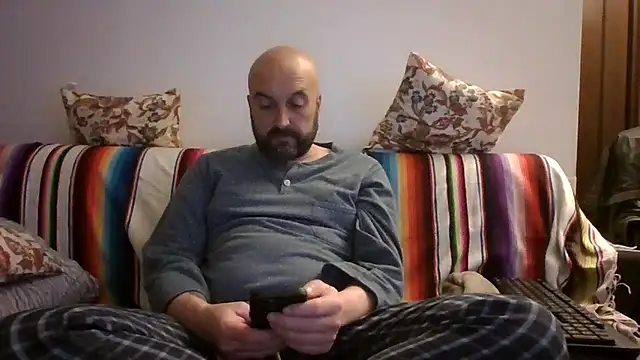 maxxxio12 online show from April 2026 07:26:02 PM