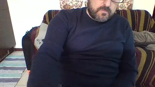 maxxxio12 online show from March 2026 02:33:01 PM