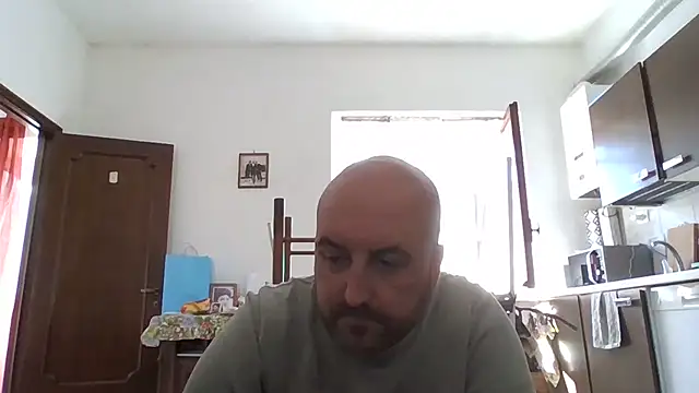 maxxxio12 online show from April 2026 10:29:01 AM