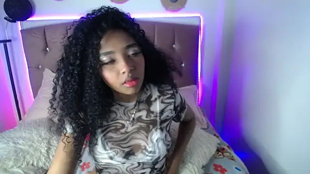 charlotte walker1 online show from March 2025 07:40:02 AM