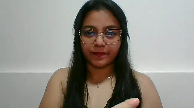 Snapshot of AnaHobson chatting on March 2025 03:52:01 PM AnaHobson online show from March 2025 03:52:01 PM