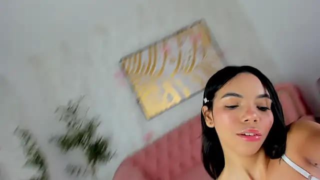 Krissi latore online show from December 2025 12:53:02 PM