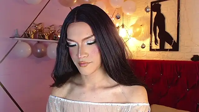 agatha rodriguez online show from December 2025 02:11:01 PM